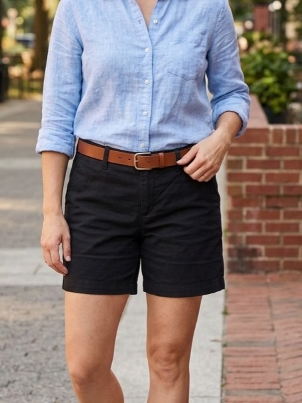 Gloria Vanderbilt Women’s Black Mid-Rise Chino Shorts 8 Stretch Twill Pockets